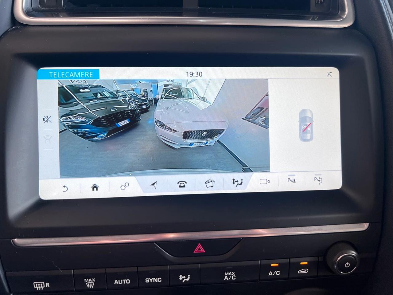 Jaguar E-Pace 2.0D 150 CV AUTOM AWD*NO VINCOLI DI FINAZ*AZIENDALE FULLL