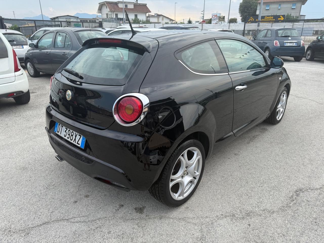 Alfa Romeo MiTo 1.6 JTDm 16V Distinctive Premium Pack