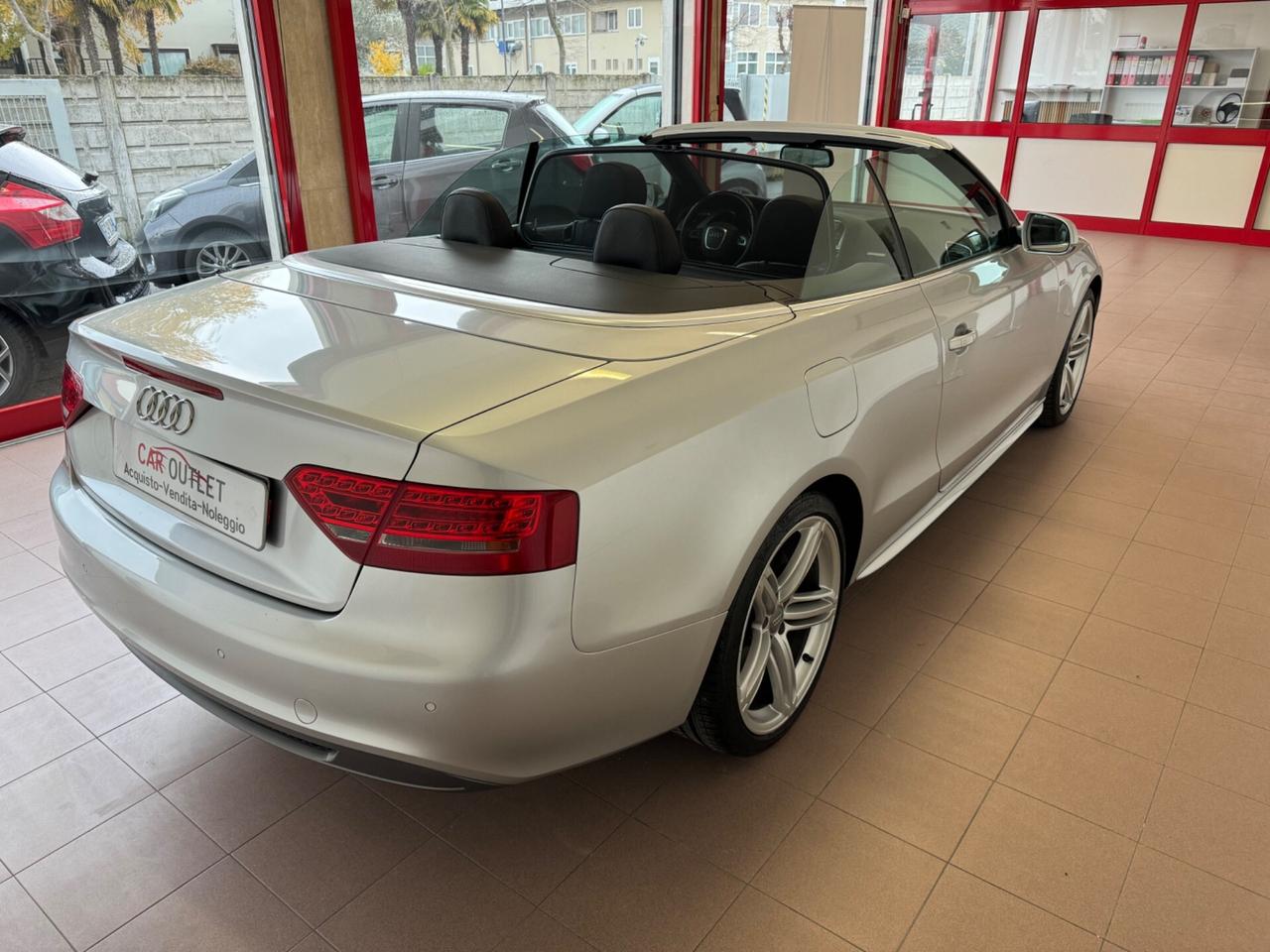 Audi A5 Cabrio 2.0 TDI 177 CV S-Line Navi tagliandata