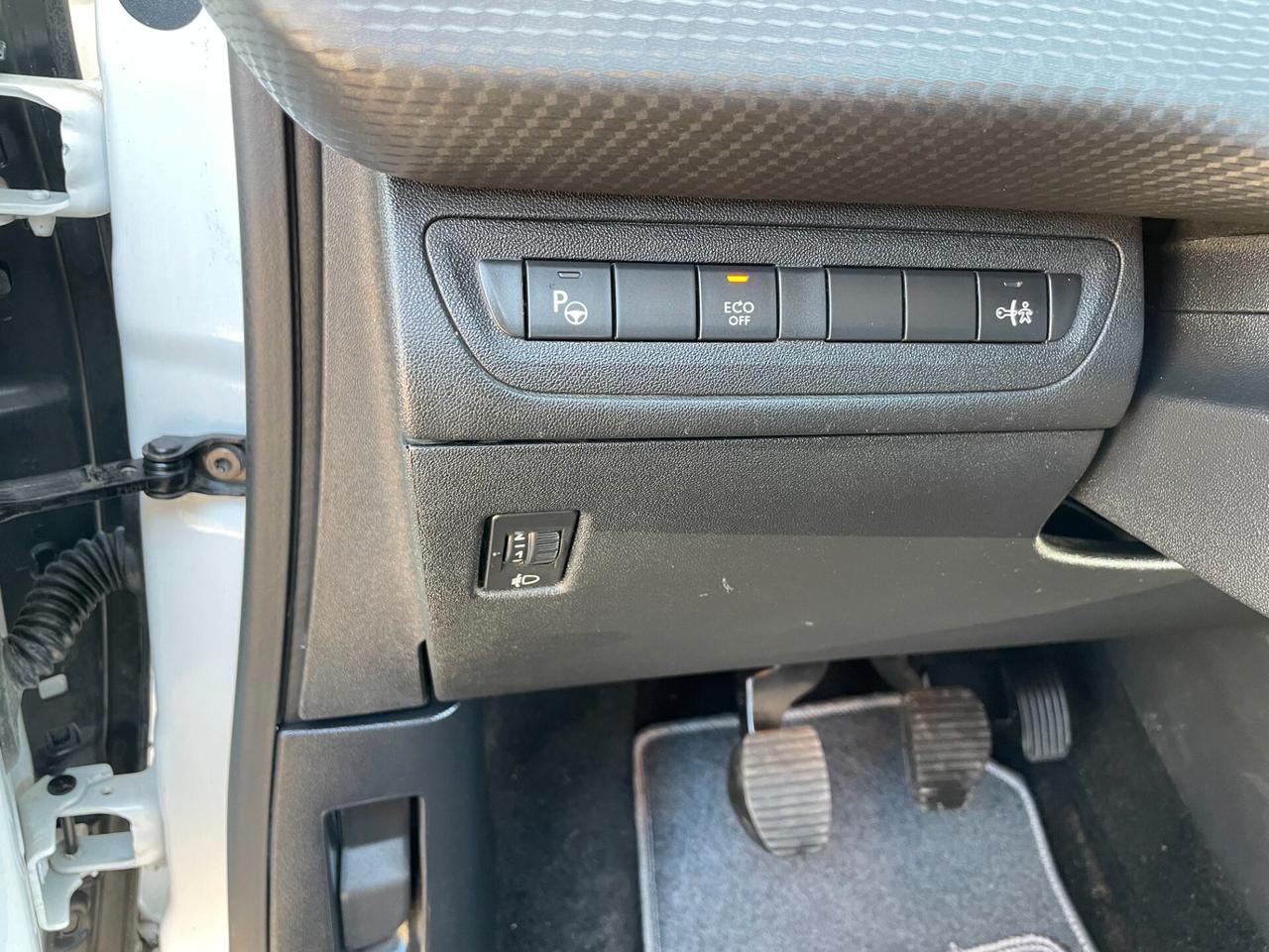 Peugeot 2008 1.6 e-HDi 115 CV Stop&Start Allure