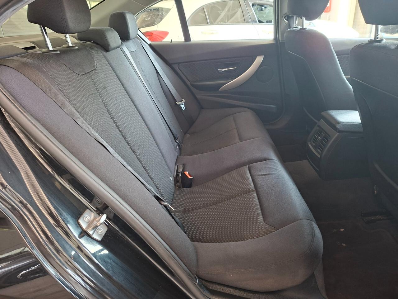 Bmw 320 320d Efficient Dynamics Luxury