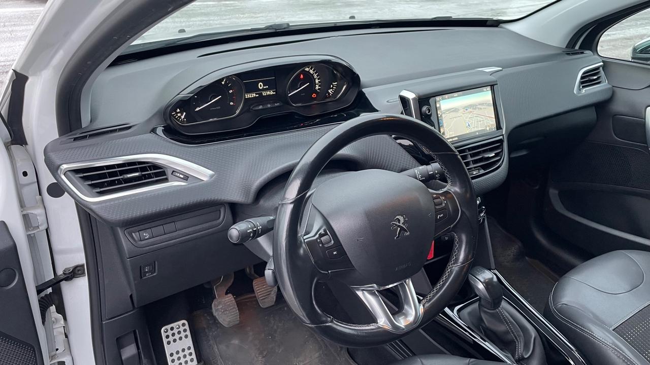 Peugeot 2008 BlueHDi 100 Black Matt "Euro6B"