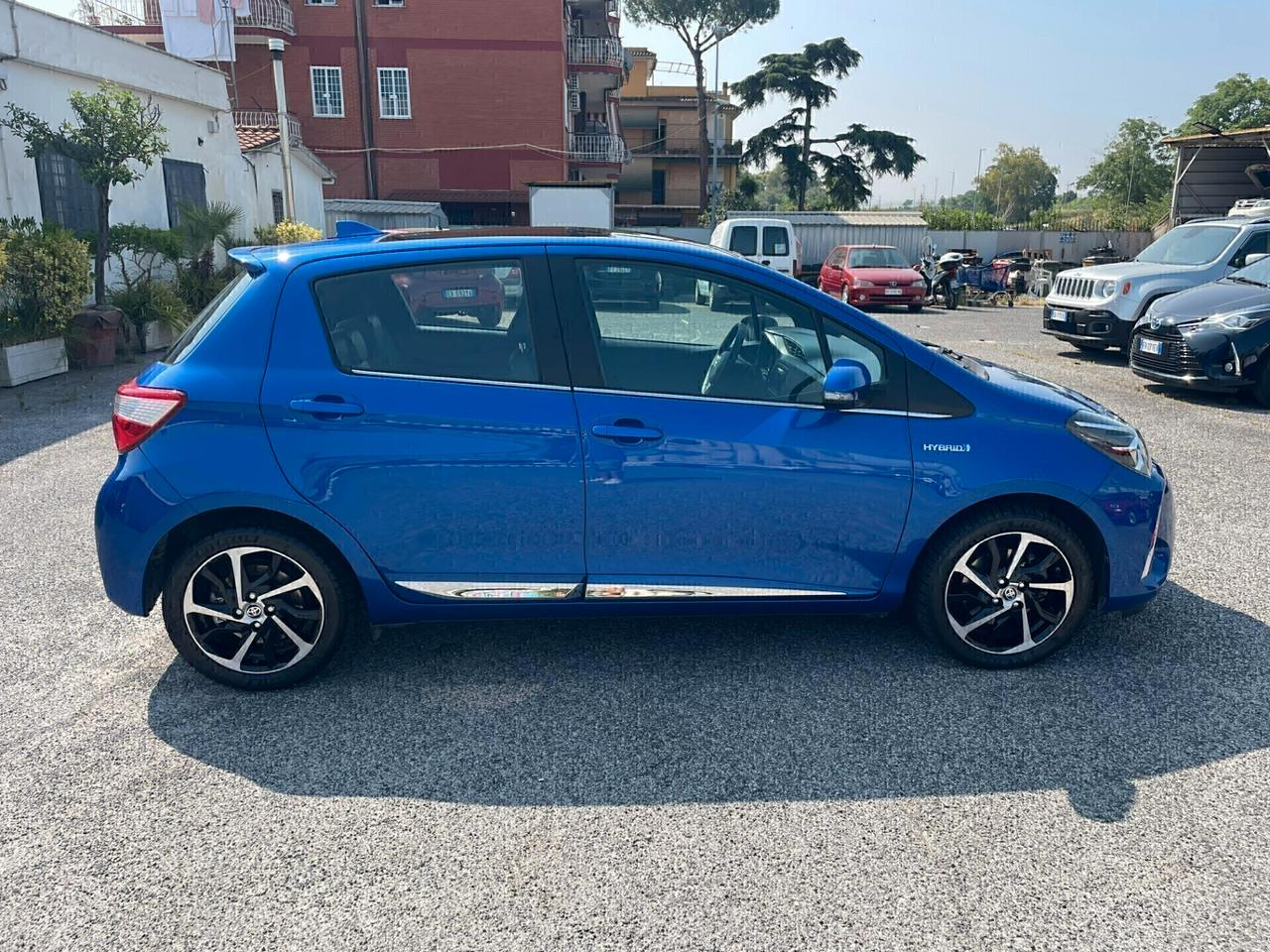 Yaris 1.5 Hybrid Style tetto panoramico GARANZIA