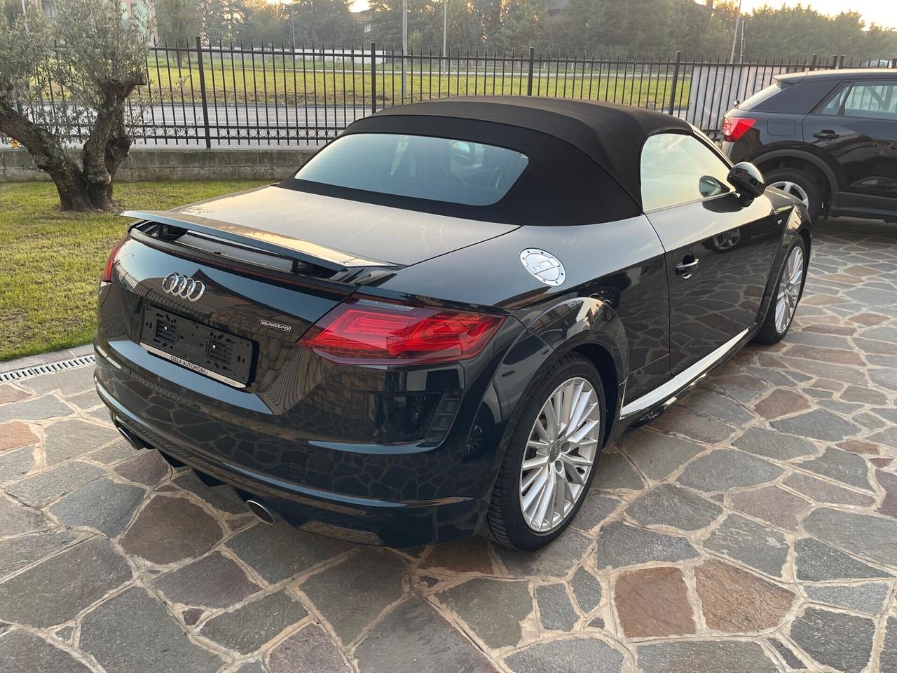 Audi TT Roadster 45 TFSI quattro S-tronic S-Line