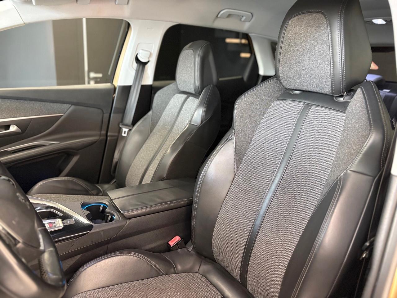 Peugeot 3008 BlueHDi 120 EAT6 Allure 12.2016