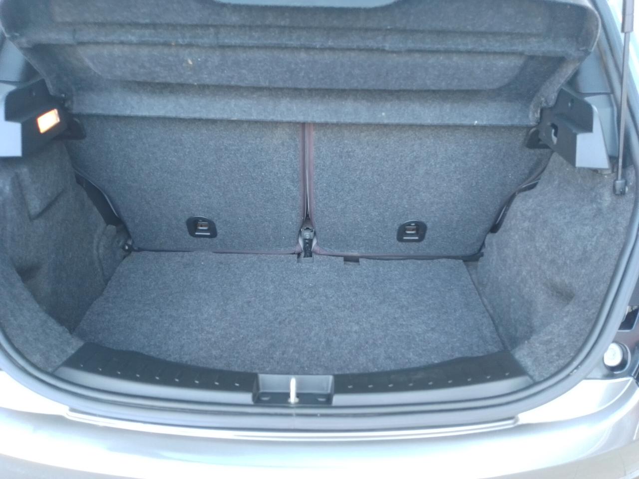 Lancia Ypsilon 1.2 69 CV 5 porte S&S Silver