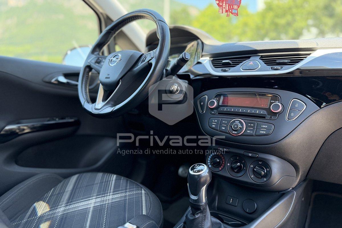 OPEL Corsa 1.2 5 porte b-Color