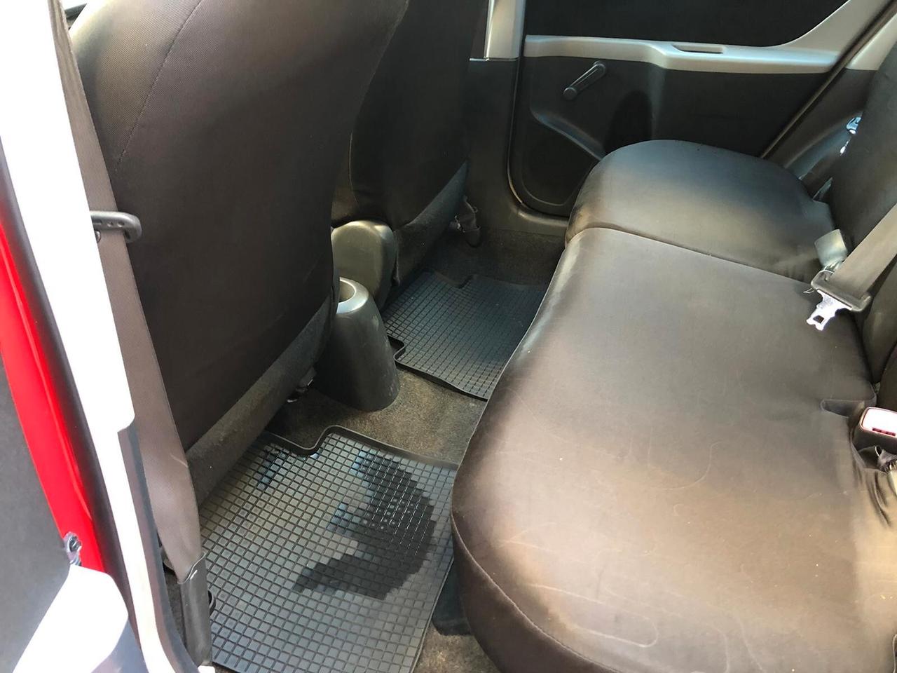 Toyota Yaris 1.0 5 porte