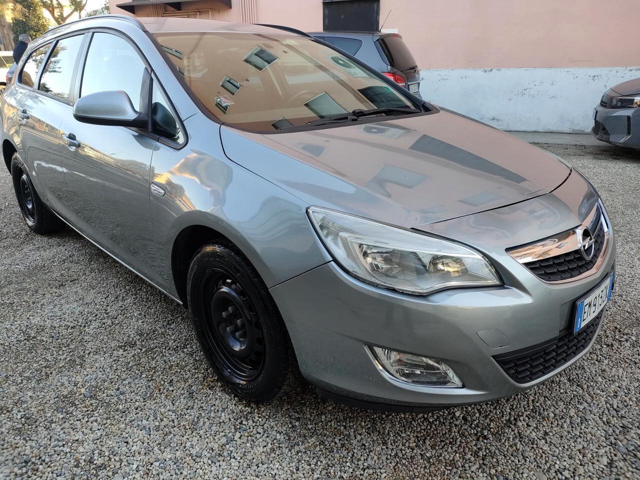 Opel Astra SW 1.4 t Cosmo Gpl 2032