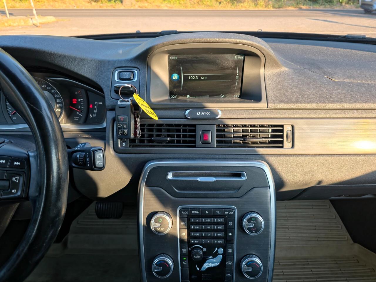 Volvo XC 70 XC70 D4 Geartronic Summum CV-181 E5B Automatica 2014