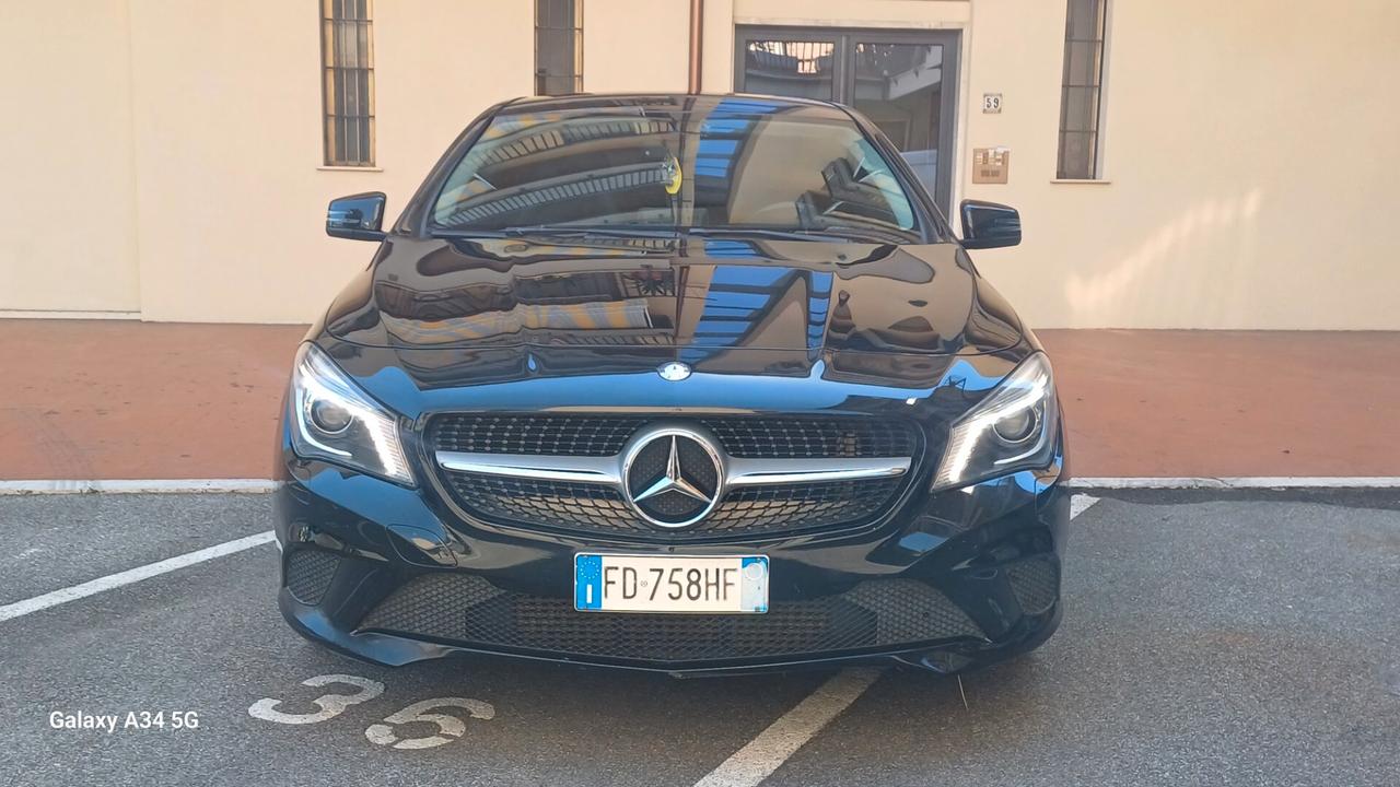 CLA 200 D SW AUTOMATIC PREMIUM DARK NIGHT