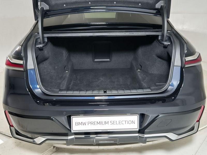 BMW Serie 7 G70 2022 740d mhev xdrive MSport auto