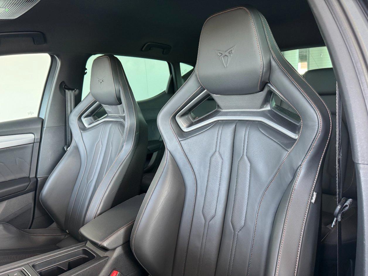 Cupra Leon 2.0 tsi VZ Carbon 300cv dsg SABELT