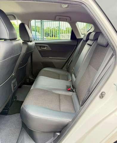 Toyota Auris 5p 1.8h Lounge NEOPATENTATI
