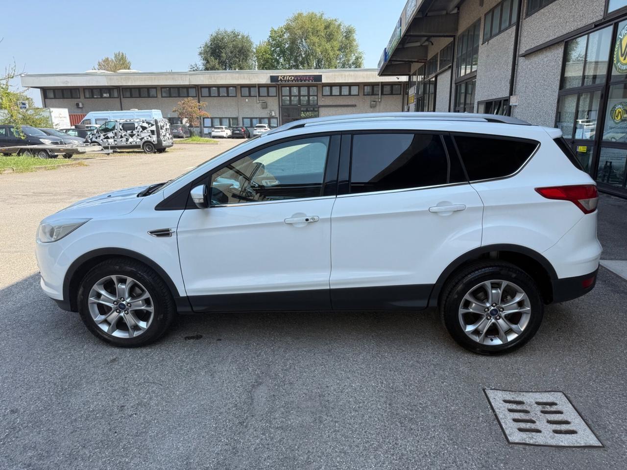 Ford Kuga 2.0 TDCI 140 CV 4WD Titanium