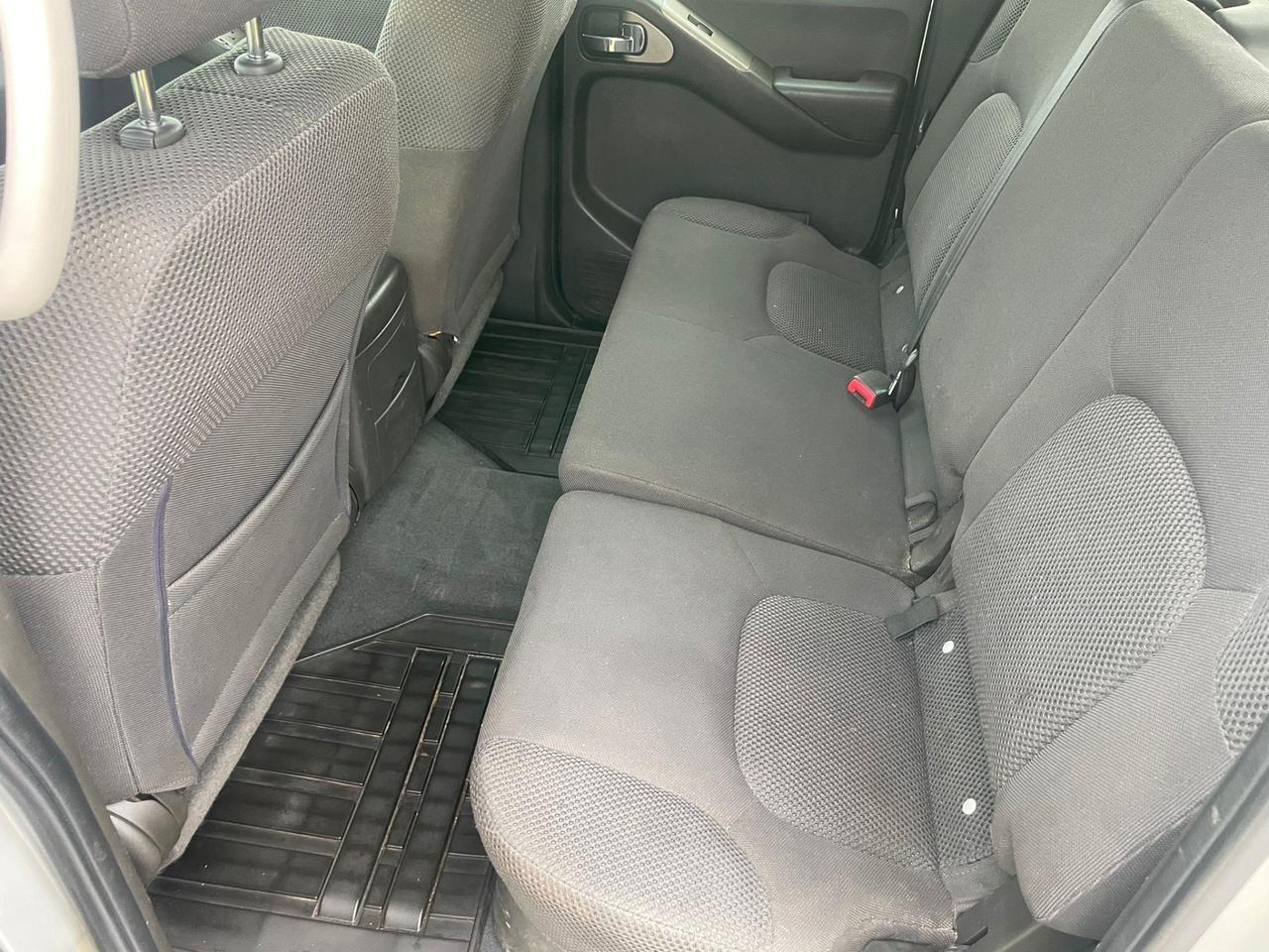 Nissan Navara 2.5 dCi 4 porte Double Cab XE