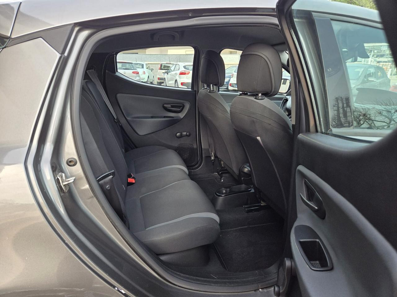 Lancia Ypsilon 1.2 69 CV 5 porte Opening Edition