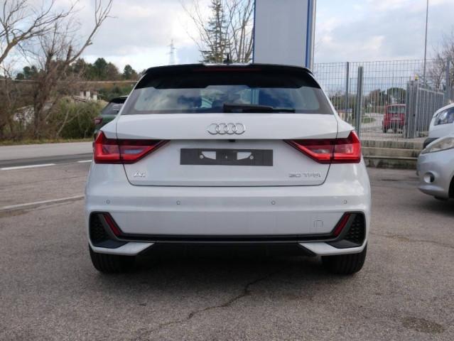 Audi A1 30 1.0 tfsi S line edition 110cv