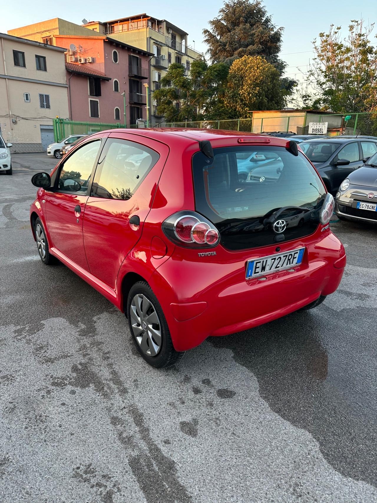 Toyota Aygo 1.0 12V VVT-i 5 porte Cool Soda Connect
