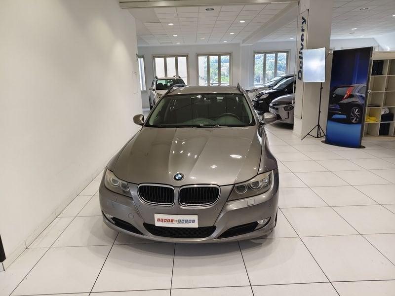 BMW Serie 3 320d CAT Touring xdrive Attiva*4x4*