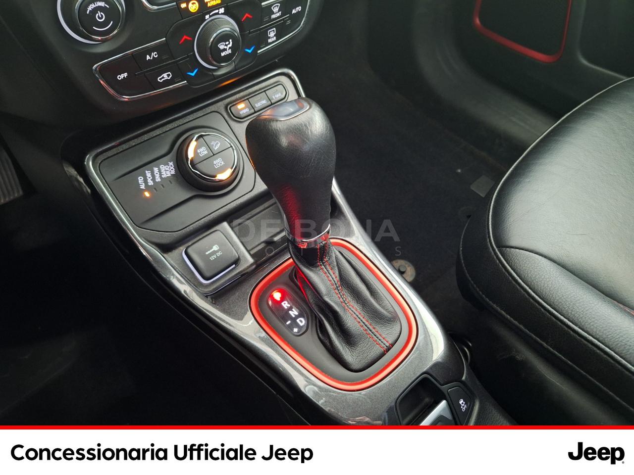 Jeep Compass 1.3 turbo t4 phev trailhawk 4xe at6