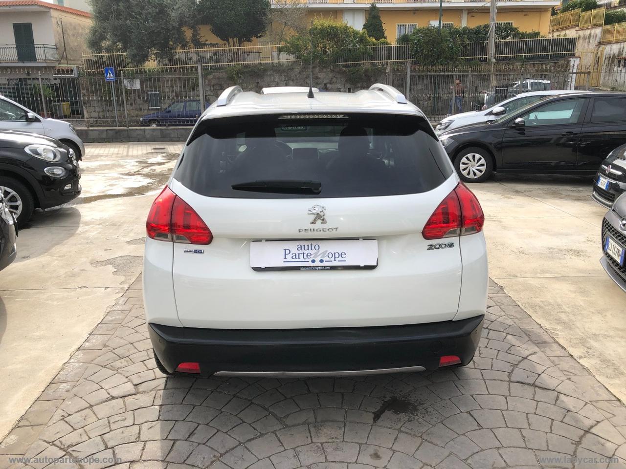 PEUGEOT 2008 BlueHDi 120 S&S Allure