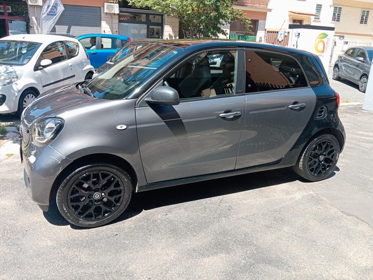 Smart ForFour 70 1.0 twinamic Passion offerta del mese