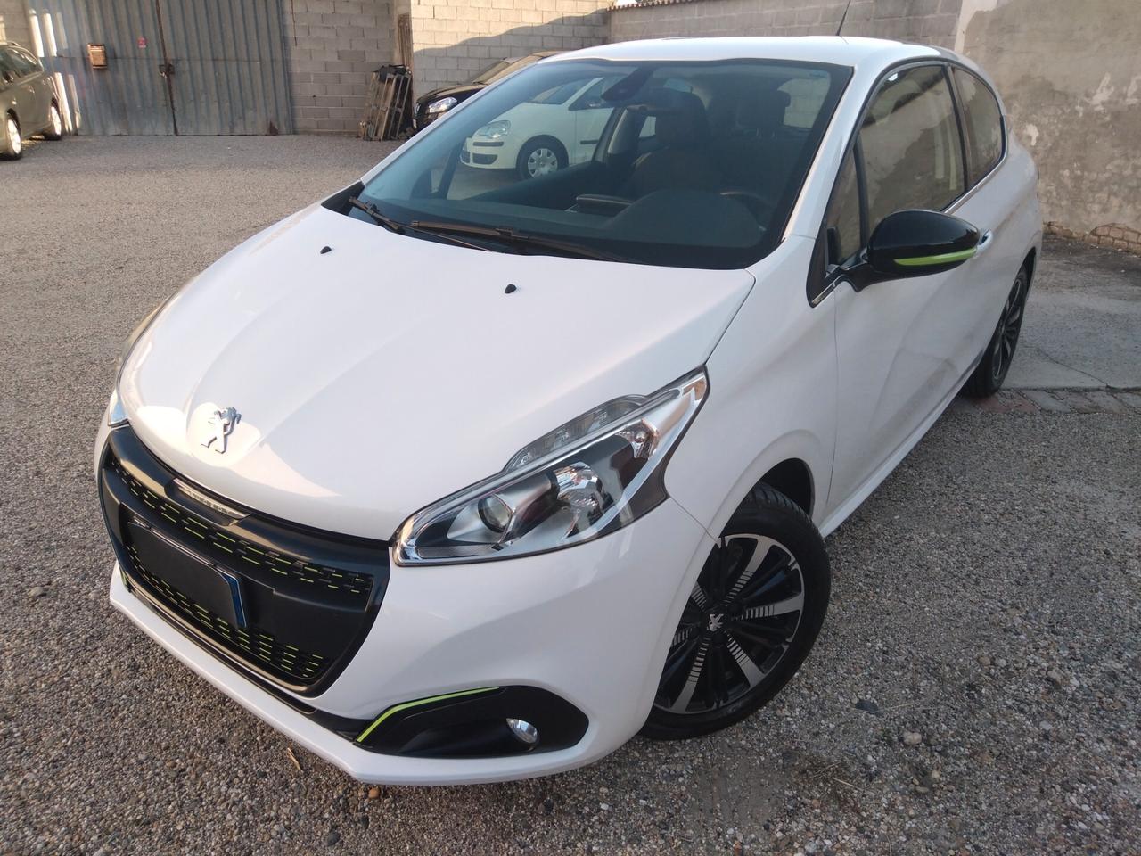 Peugeot 208 PureTech Turbo 110 S&S 3 porte Allure x neopatentati