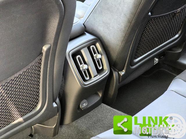 VOLVO C40 Ultimate Twin Motor 408 cv