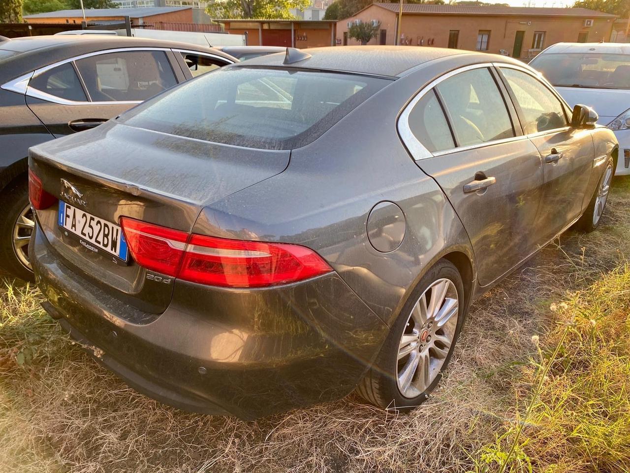 Jaguar XE 2.0 D Turbo aut. Prestige