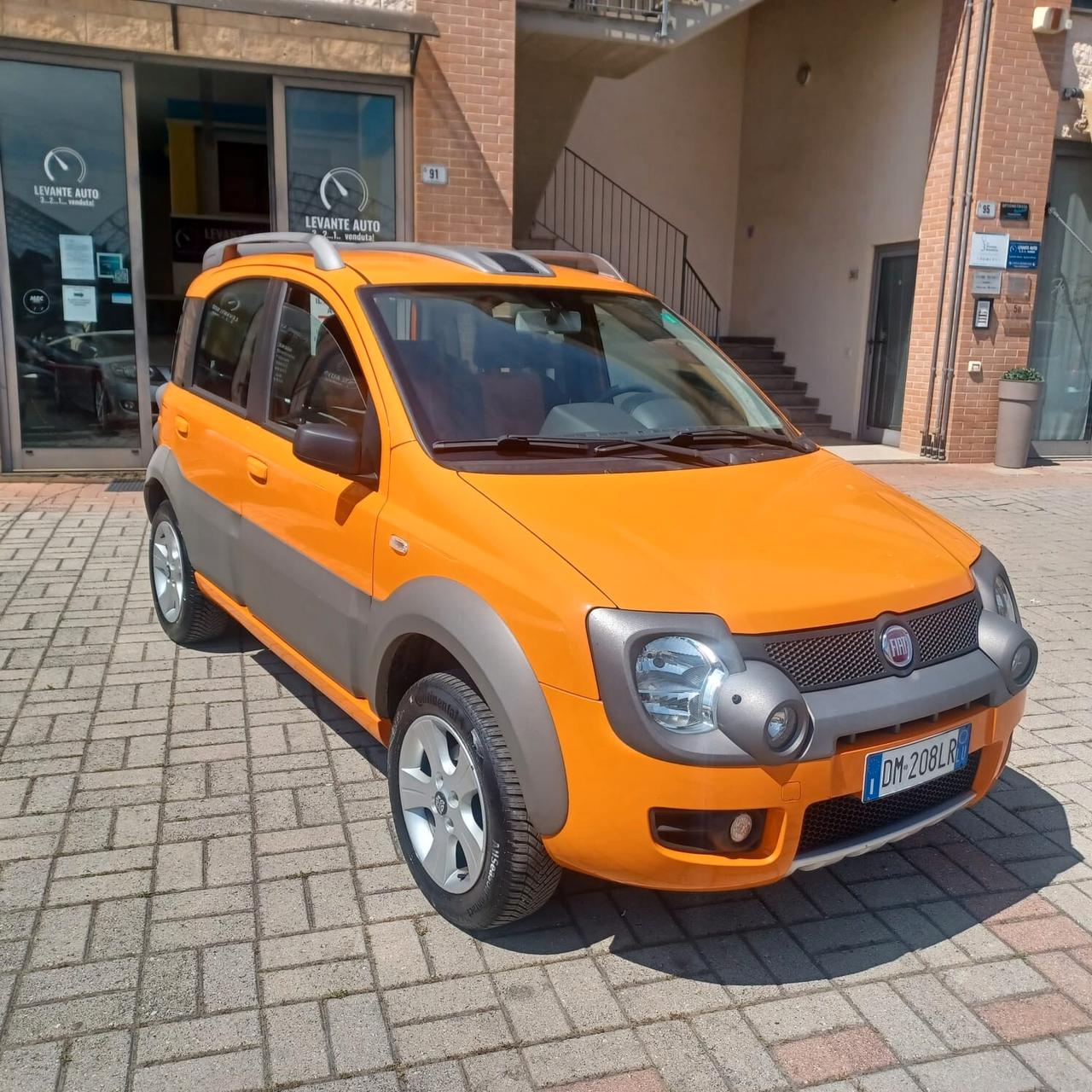 ZERO PROBLEMI PANDA CROSS 4X4 1.3 MJTD INDISTRUTTIBILE