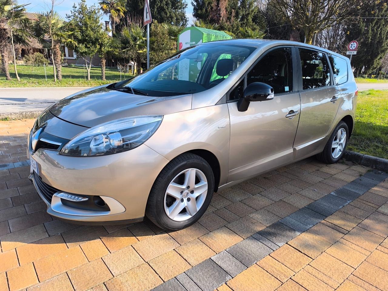 RENAULT Scenic 1.5 dCi 110CV StarteStop Energy7posti