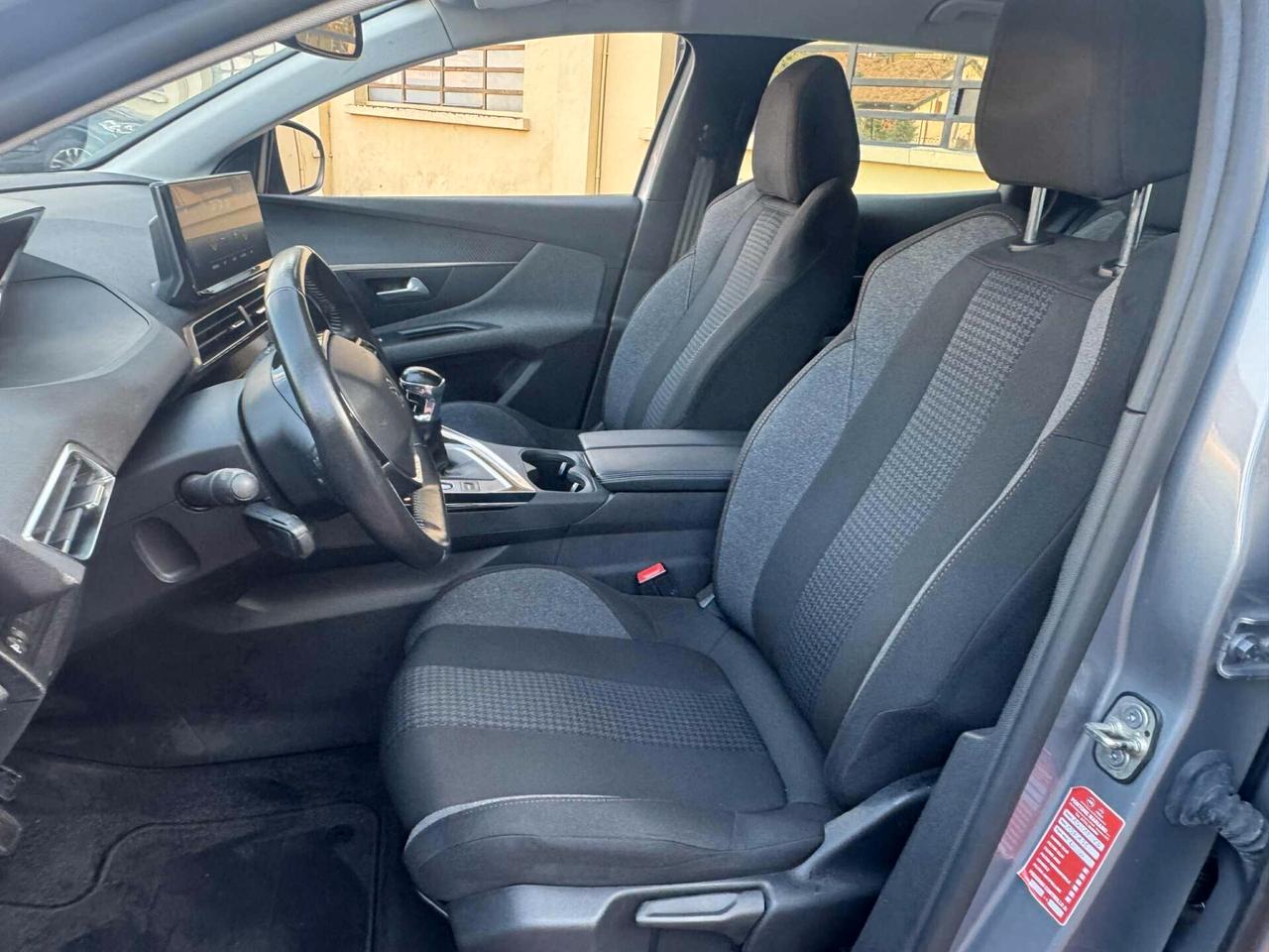 Peugeot 2008 Anno 2021 1.5 Diesel 139.000 KM