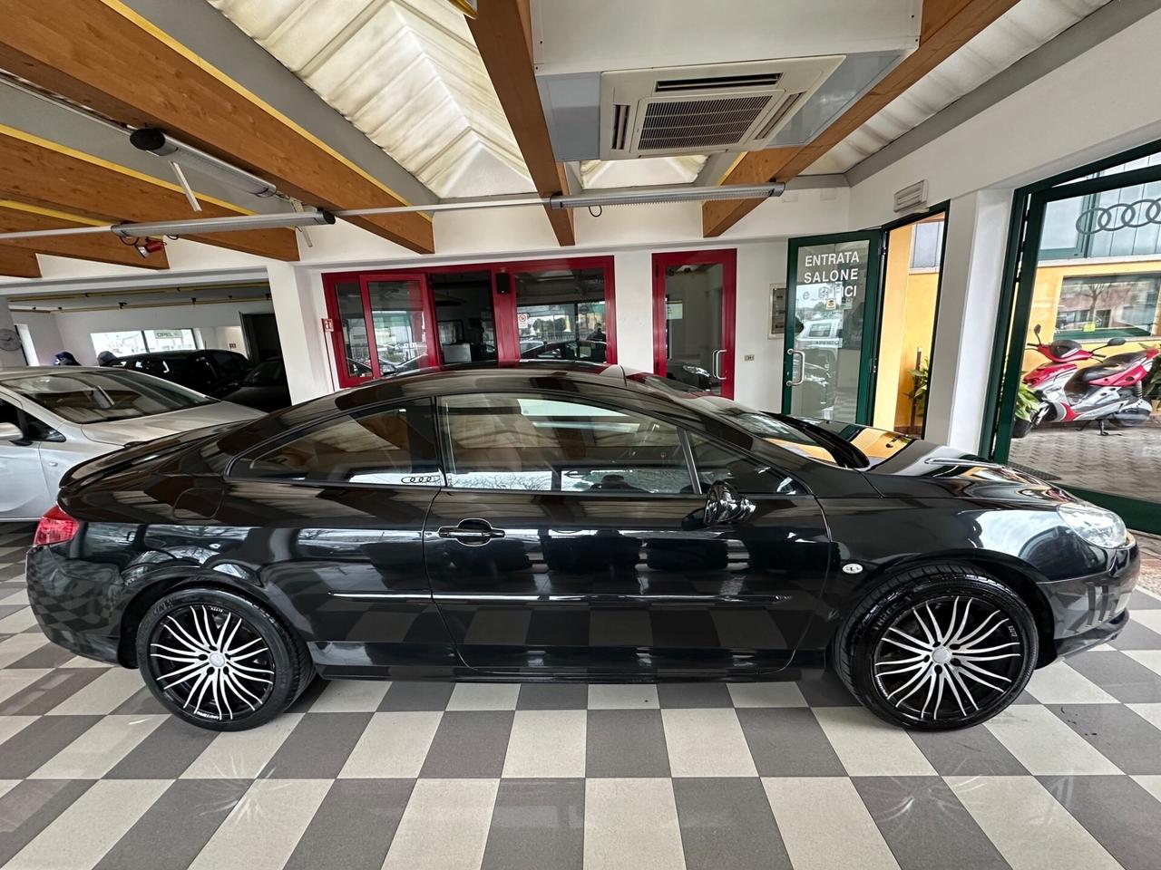 Peugeot 407 Coupé 2.7 V6 HDi Féline
