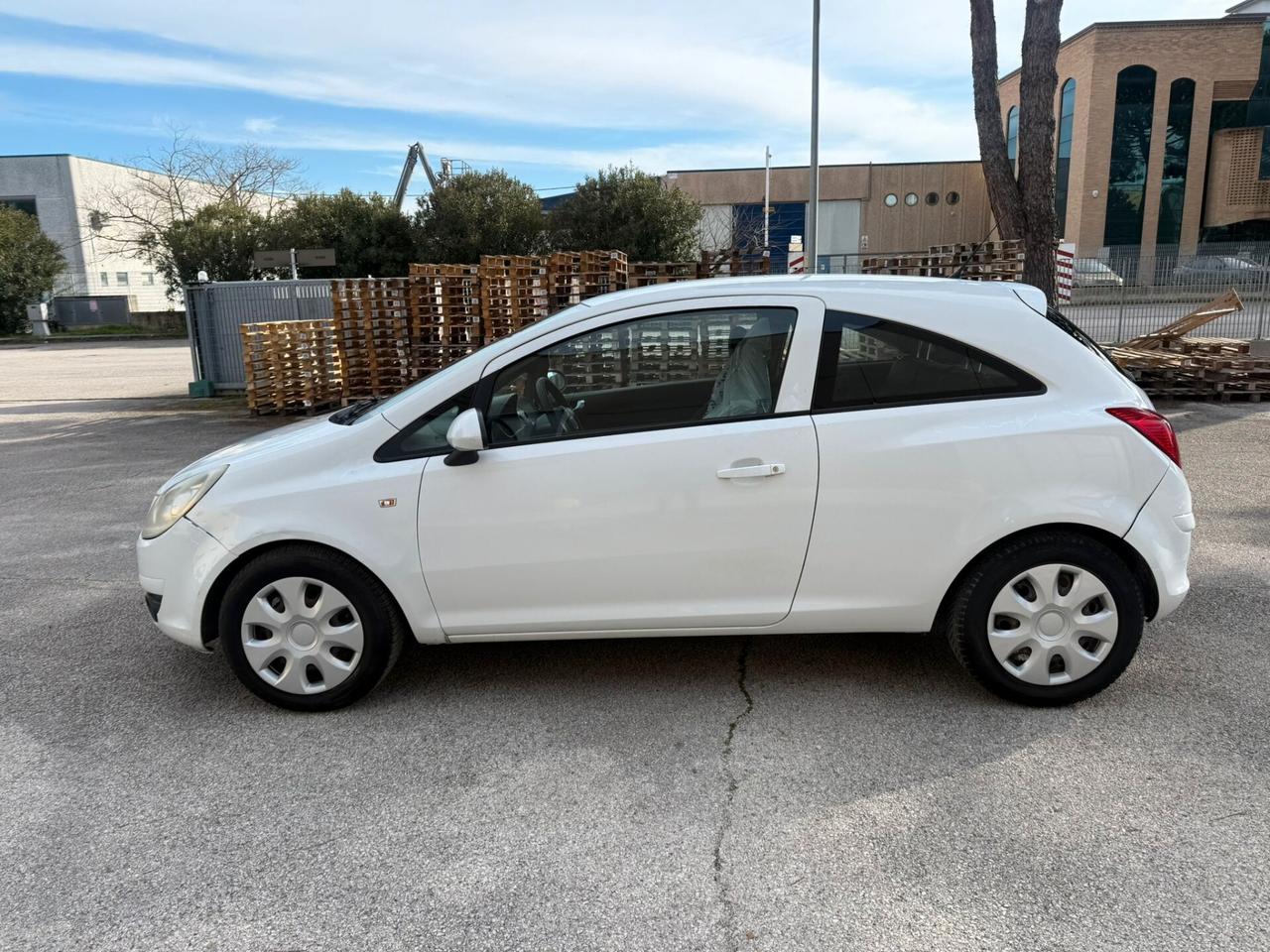 OPEL CORSA 1.2 METANO 2009 12 MESI DI GARANZIA