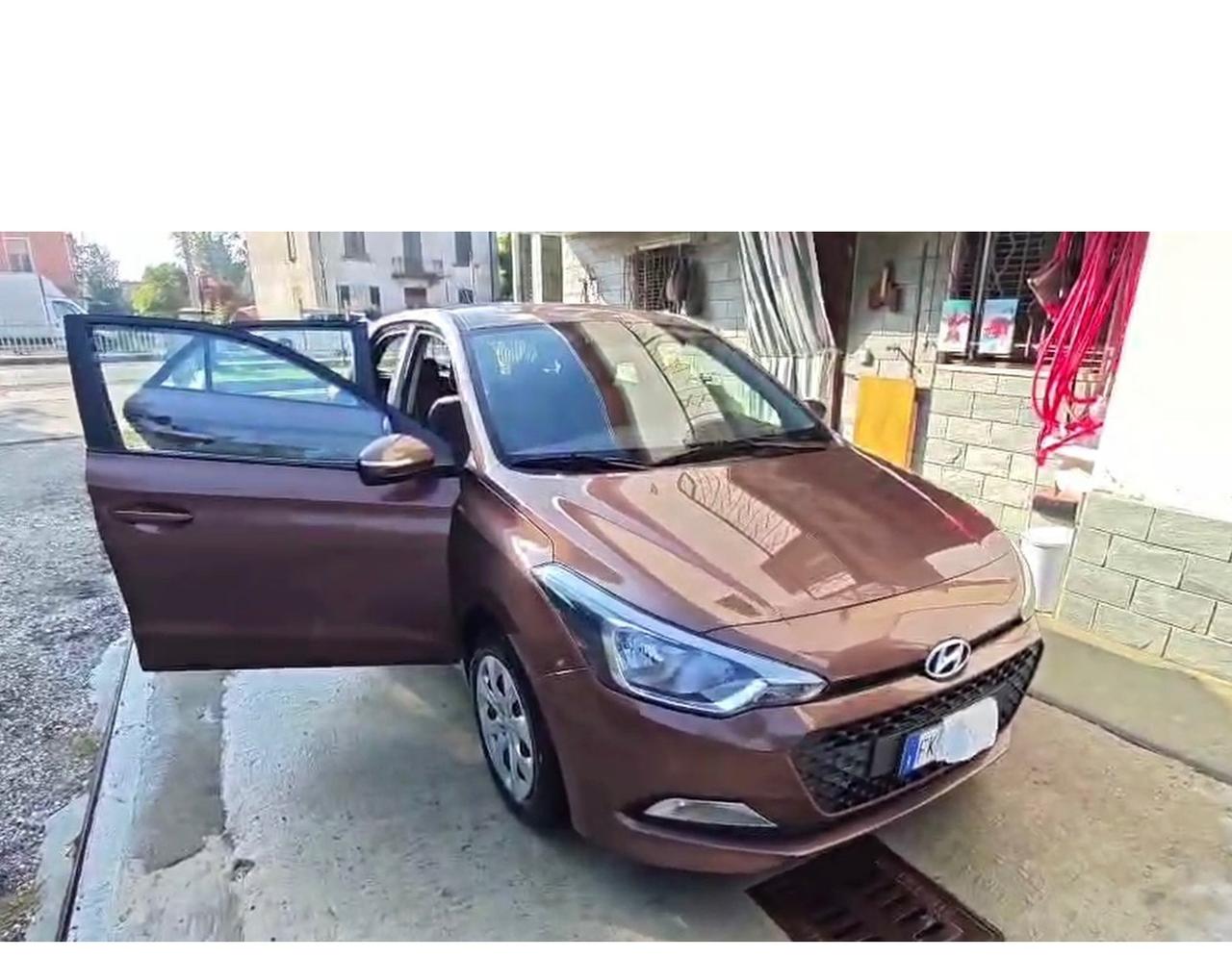 Hyundai i20 1.2 5 porte Blackline