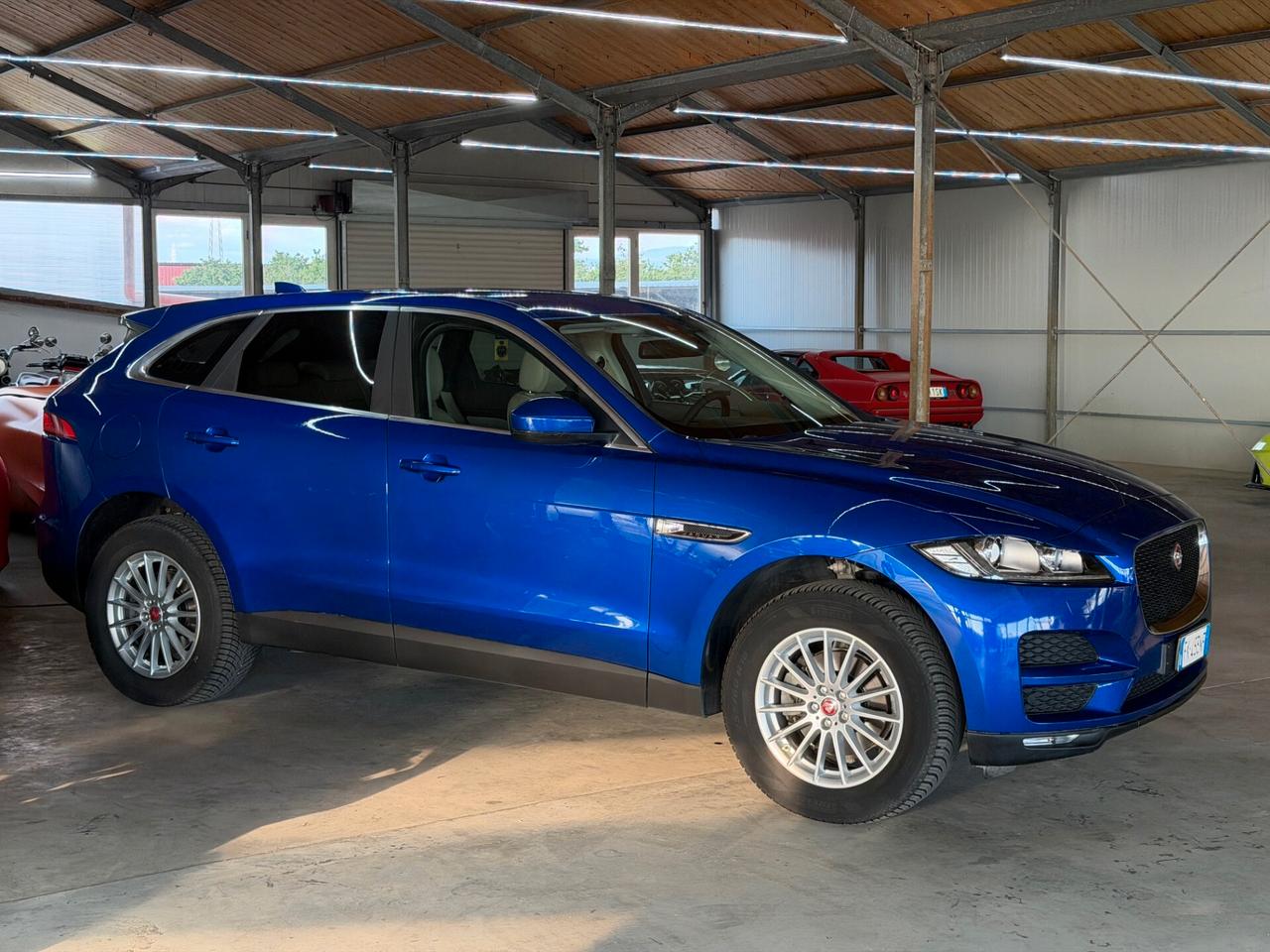 Jaguar F-Pace 2.0 D 180 CV - 24 MESI DI GARANZIA