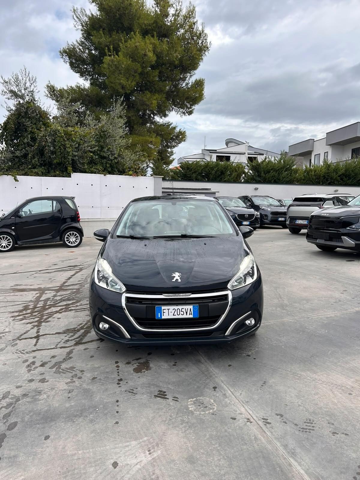 Peugeot 208 BlueHDi 100 5 porte Allure