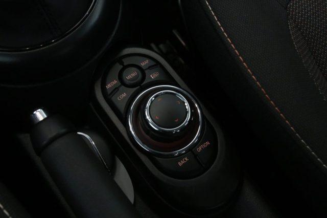 MINI Cooper 1.5 Cooper Essential 5 porte *SCONTO IMMEDIATO*