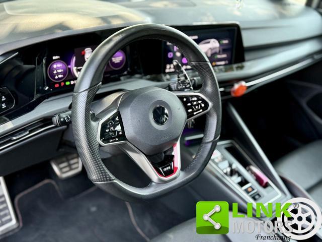 VOLKSWAGEN Golf GTI 8 performance