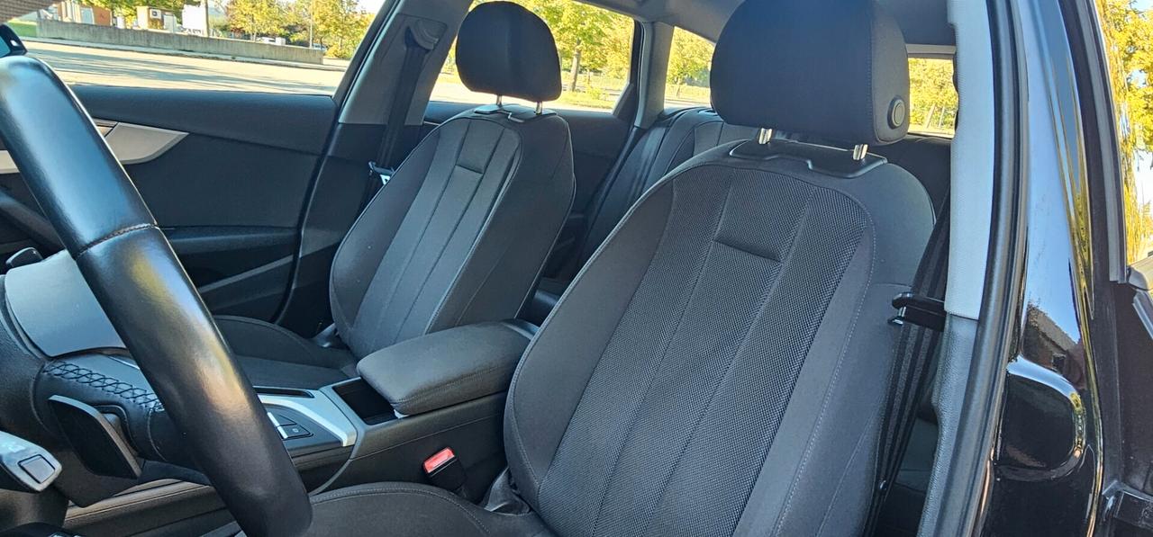Audi A4 35 TDI/163 CV S tronic Iva Esposta