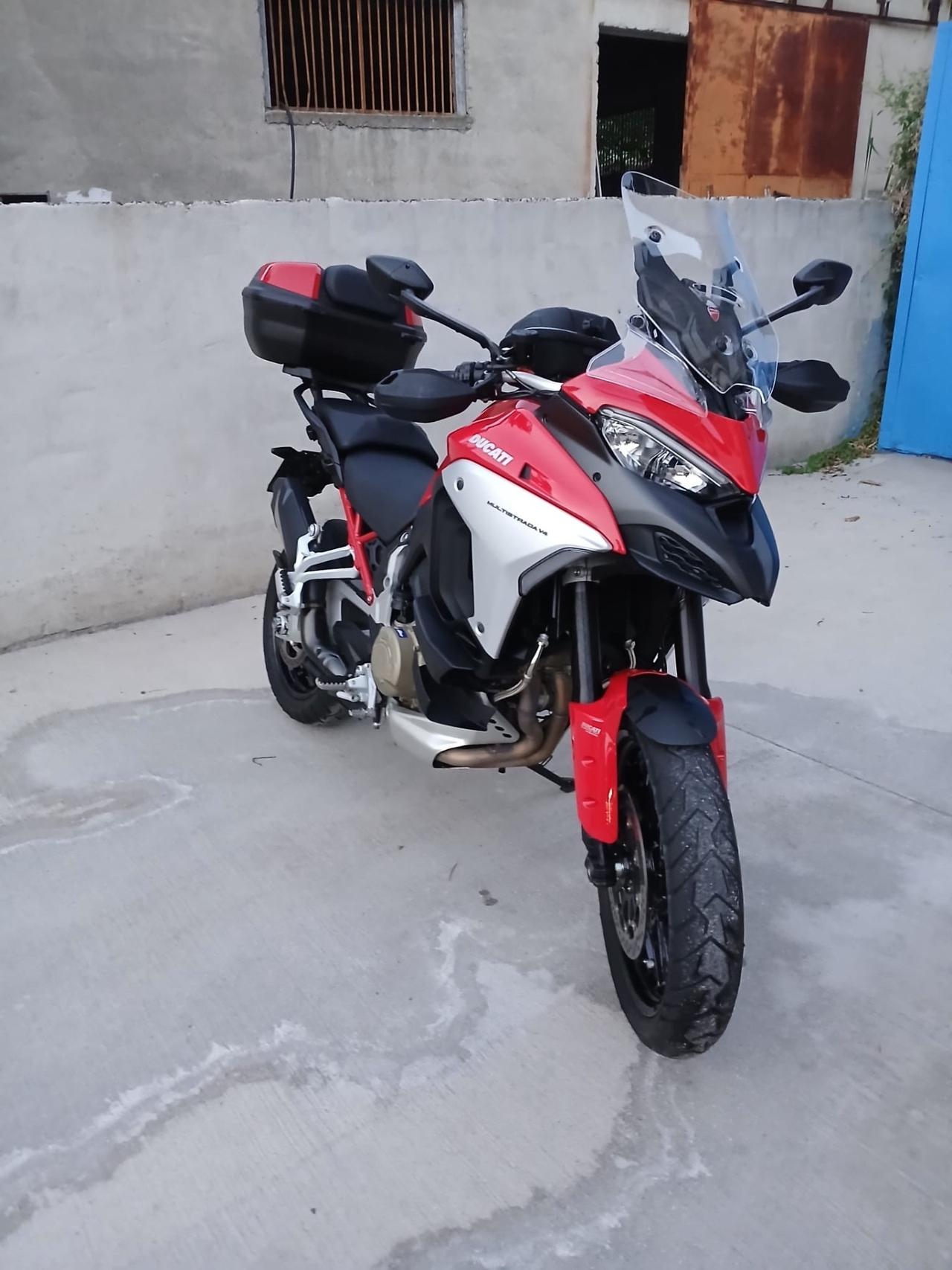 DUCATI MULTISTRADA V4