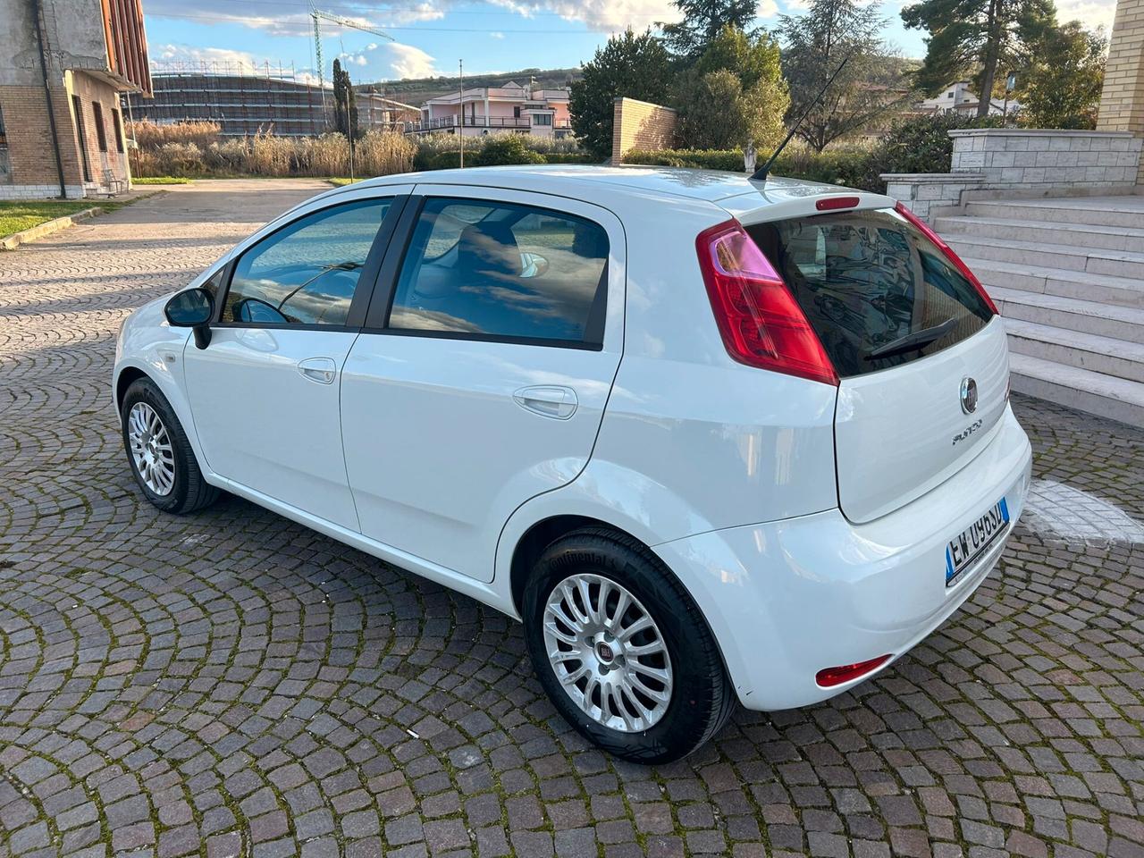 Fiat Punto 1.3 MJT II 75 CV 5 porte Lounge