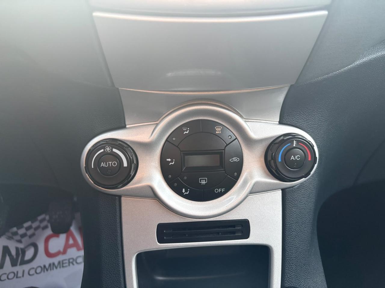 Ford Fiesta 1.2 3 porte Titanium 2010