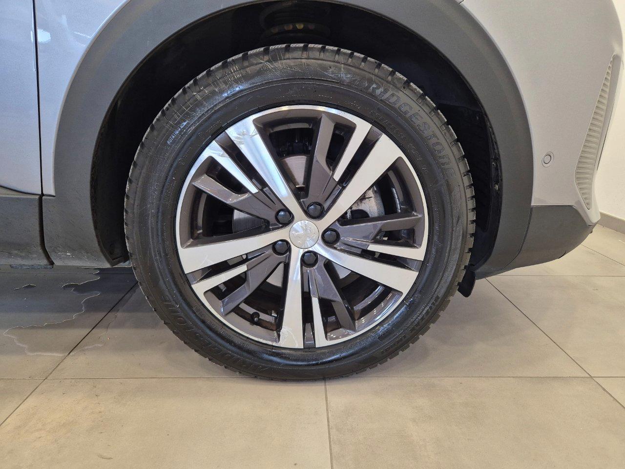 Peugeot 5008 1.5 bluehdi Allure s&s 130cv eat8 - NEOPATENTATI - Carplay - Cam - Cruise/Lim