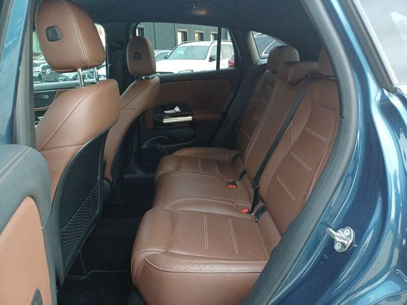 Mercedes-Benz GLA GLA 200 d Automatic Colour Collection