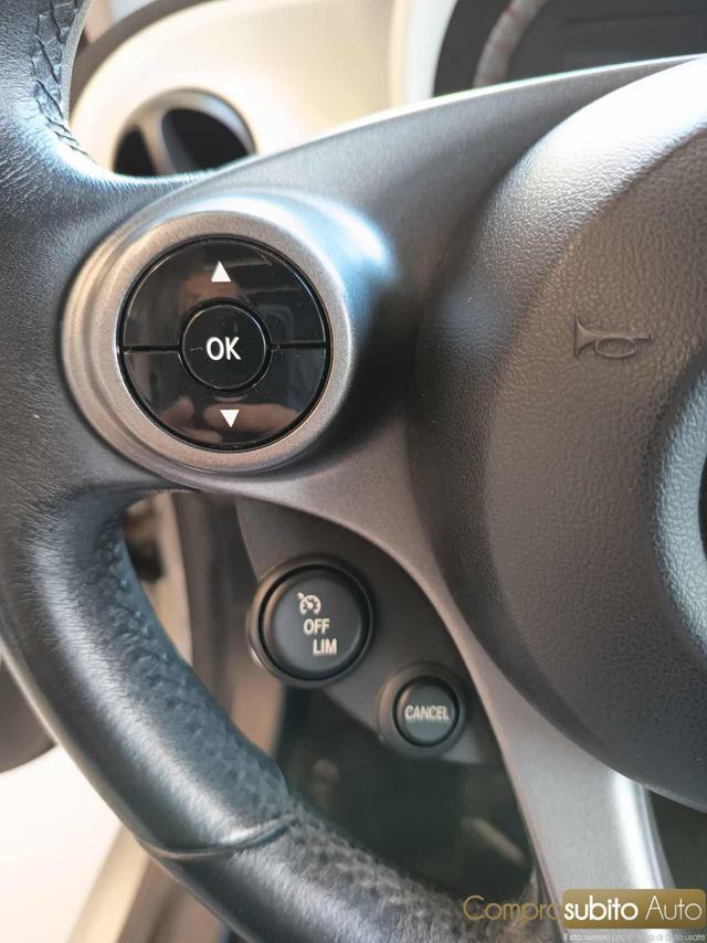 SMART ForTwo 1000 52 kW MHD coupé pure