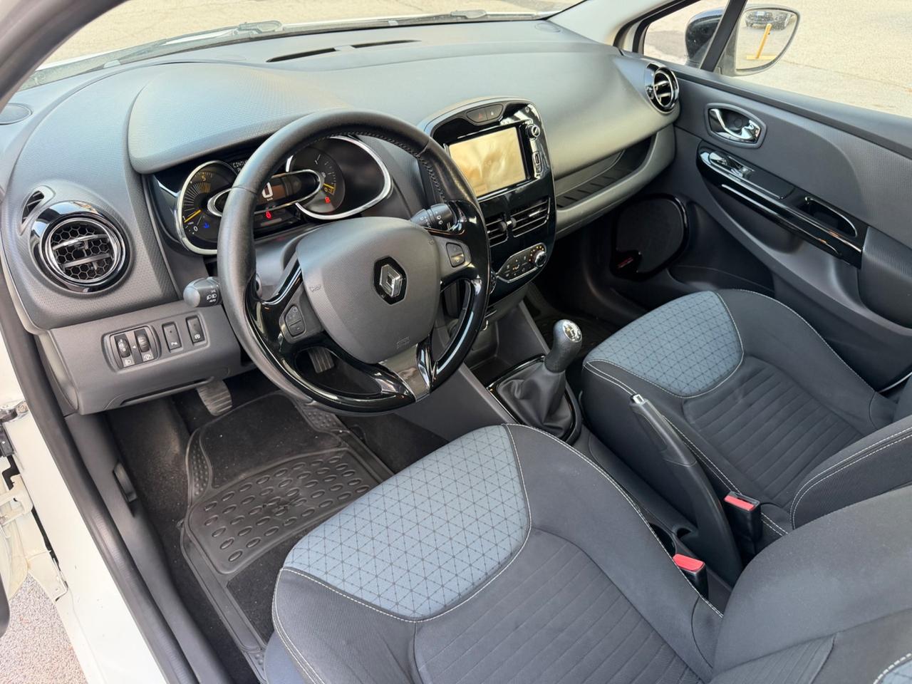 Renault Clio 1.5 dCi 8V 90 cv 2013