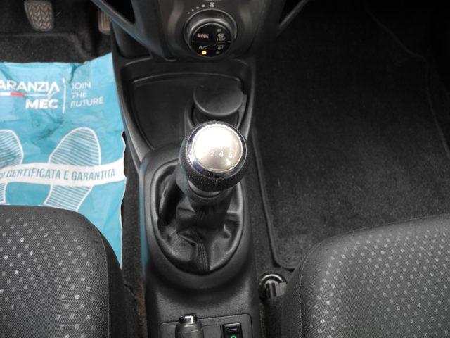 TOYOTA Yaris 1.4 D-4D DPF 5p. 6M - OK NEOPATENTATI - DA VETRINA