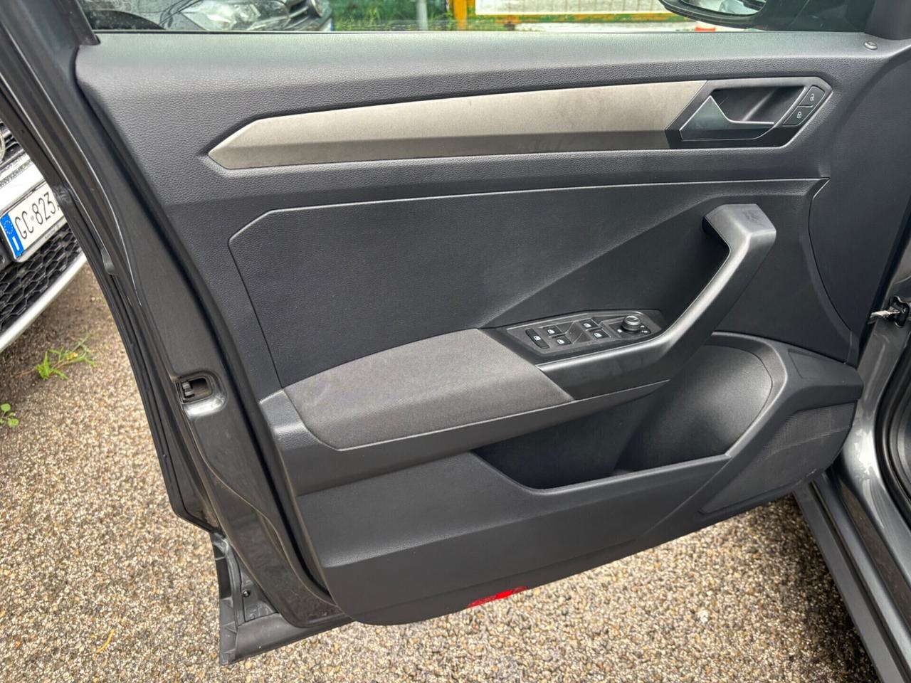 Volkswagen T-Roc 1.6 TDI Business BlueMotion